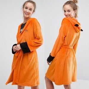 SO SOFT☁️MINKPINK Feeling Foxy Robe